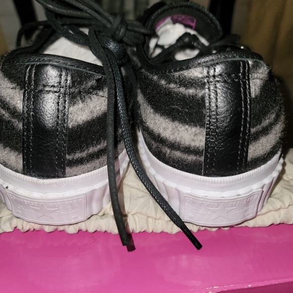 Converse Custom - Picture 3 of 6